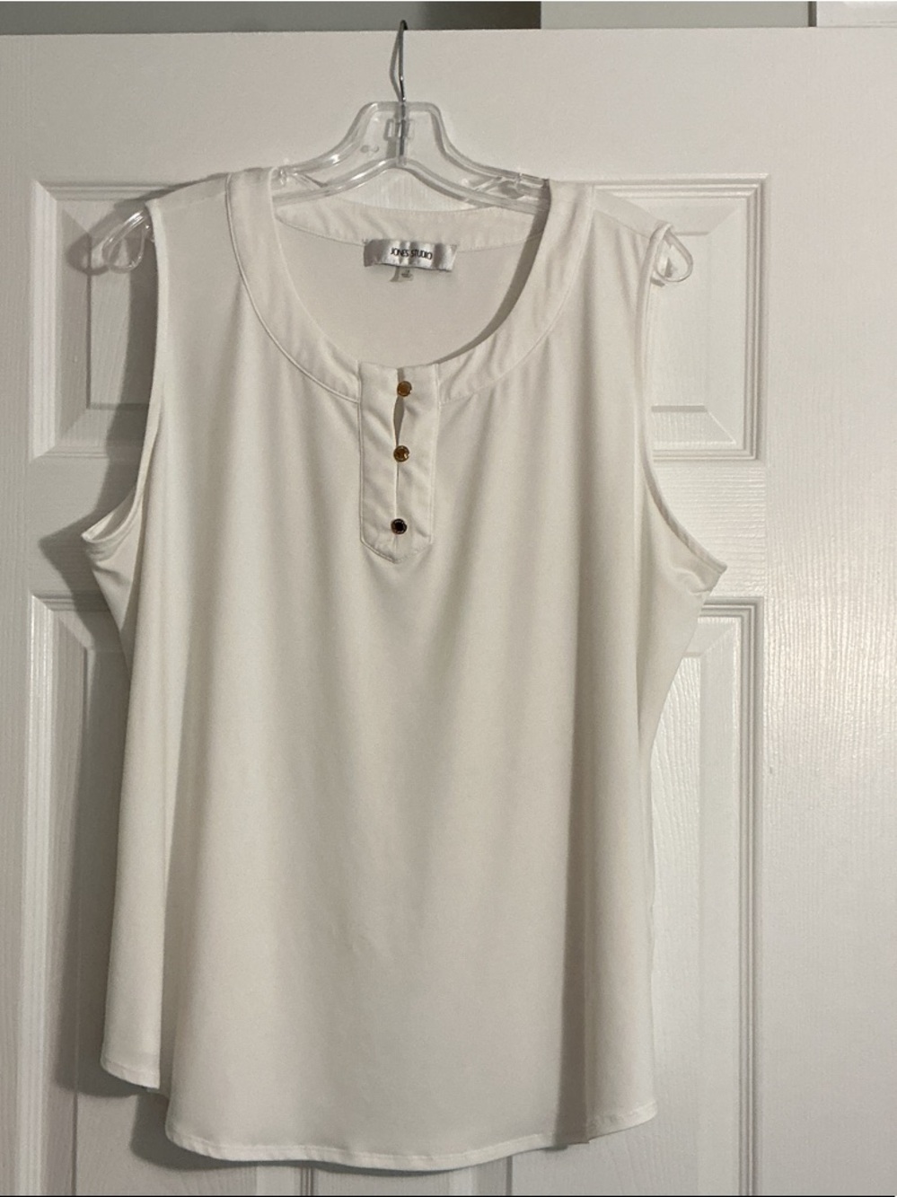 Jones Studio White Sleeveless Tank with Button Placket